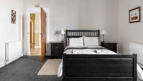 Ardyne House - Photo 2