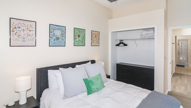 Memories at Bloomingdale Drive - Foto 3, Habitación