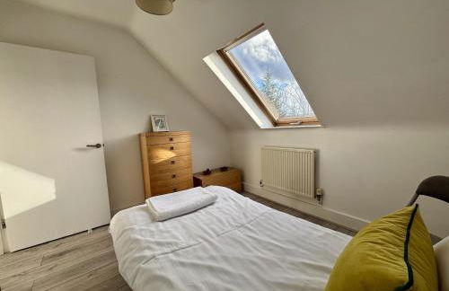 Egham Modern Two Bedroom Apartment - Foto 3