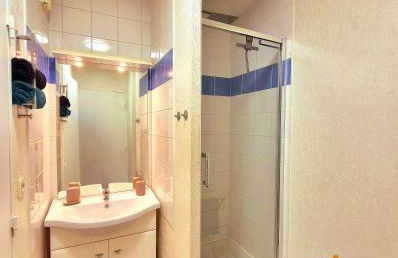 Chartrons Bordeaux Centre - Appartement Cosy avec Grande terrasse & Parking privé - Foto 7