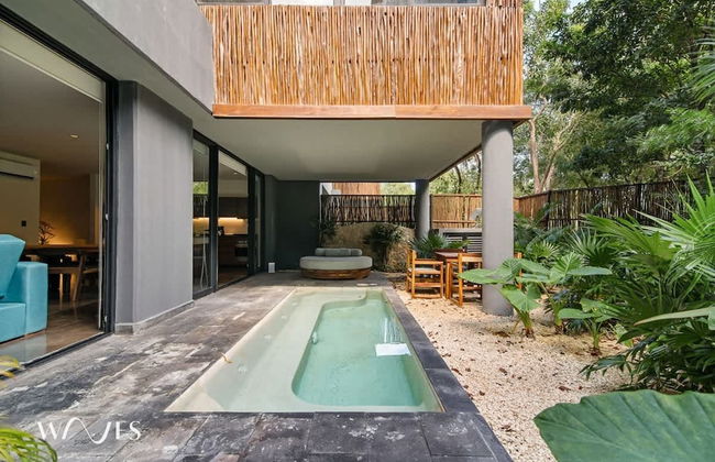 2BR w Private Pool - Steps Away From the Beach - Photo 5