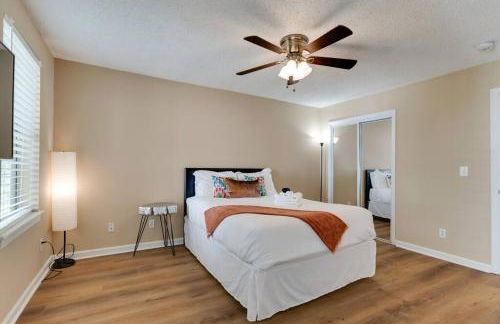 Prime Location With Balcony Near Broadway and Top Golf - Foto 2