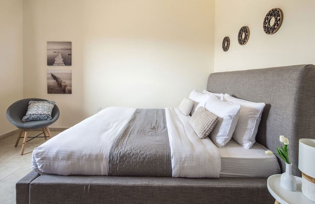 Top Rank 2BR in Trendy Jumeirah Village Triangle! - Photo 7