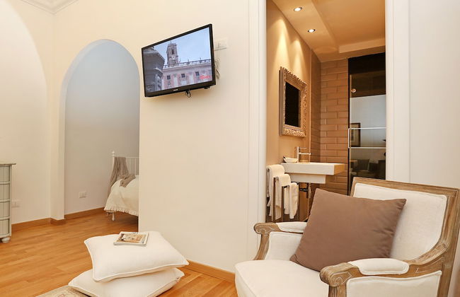 Madonna de’ Monti Suites - Photo 15