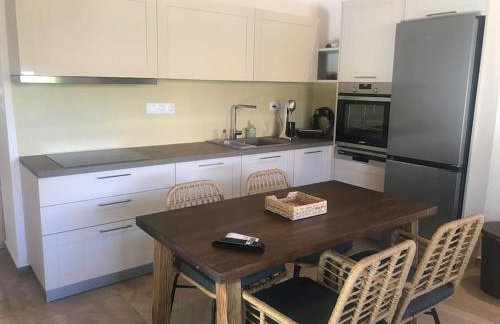 Πέτρινη κατοικία στην Αίγινα - Stone House in Aigina - Foto 9