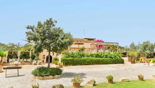CAN TROBAT - Gran Villa Mallorquina con piscina - Foto 2, Garden, Garden view