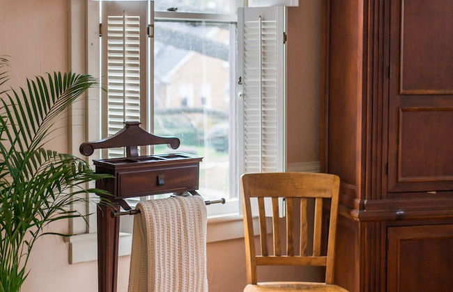 Garden Oasis Near Downtown - Photo 5