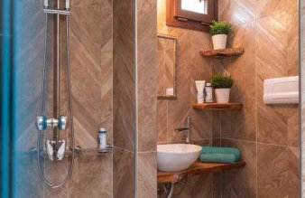 Princess Anna Maria - Photo 18