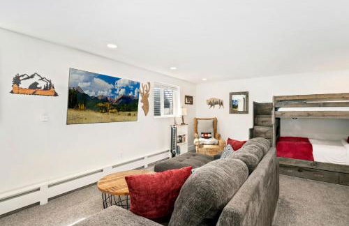 Windsor Farmhouse Family Fun, Yard and Fireplace - Foto 27