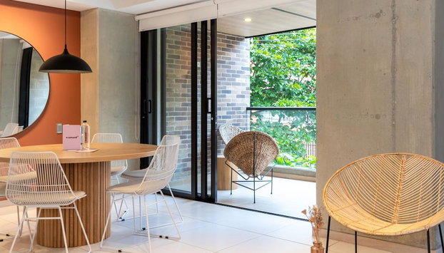 w Lovely 2BR w Balcony n AC in Laureles - Foto 5, Habitación