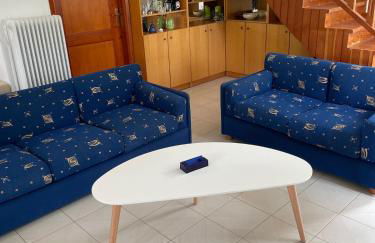 Entire villa with big garden and BBQ amenities - Foto 34