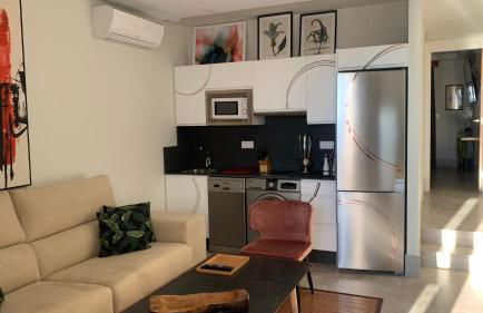 ON VILLAGE DELUXE - Photo 8