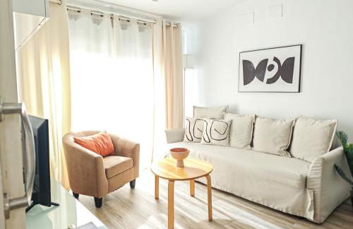 AZZ Sevilla Torre de la Plata Apartamentos - Photo 146