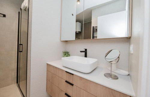 Koi Deluxe, Urban Two Bedroom Oasis - Foto 4