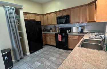 Charming home in heart of St Joseph 30 Plus days - Foto 30