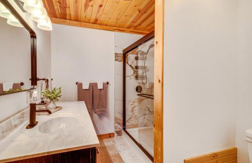 Modern Cabin w/ Grill Near Golf & Bass Fishing! - Foto 14