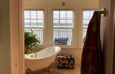 Oceanfront - Downtown in historic New England - Foto 18