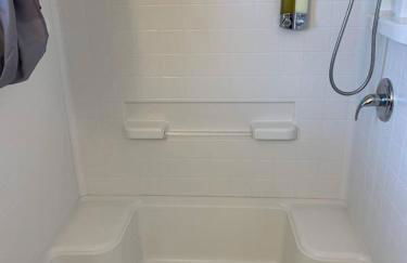 Cozy Villa with Spa, Fireplace, Kitchen, Yard, BBQ - Foto 12