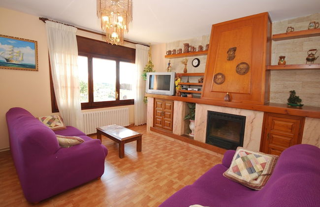 Beautiful Villa in Blanes With Private Swimming Pool - Photo 5