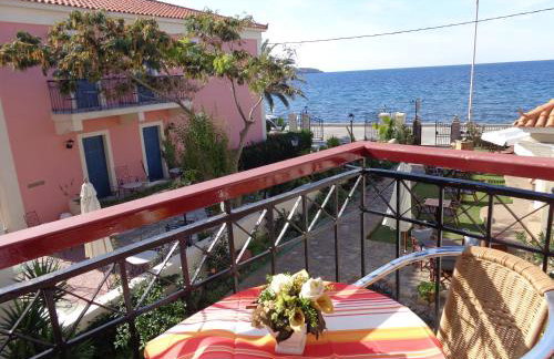 Niki Studios Sea - Front - Photo 31