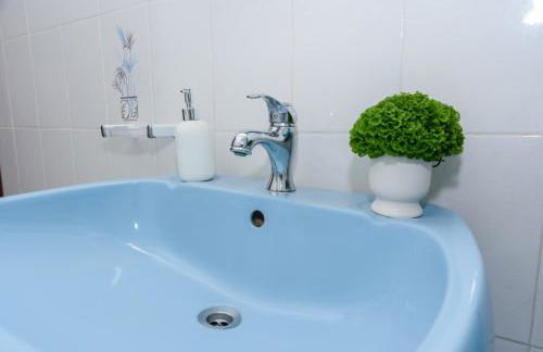 Hillside Studio with Sea View & Fibre Internet - Foto 19