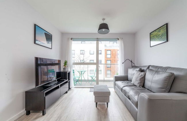 Riverside Retreat Modern Flat in Brentford - Foto 13