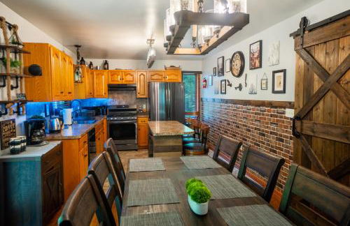 Harmony Hill Stylish 4bd Mountain Retreat, Hot Tub, Games - Foto 8