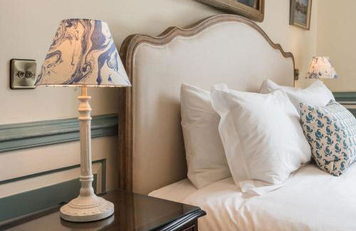 Ebrington Manor by Birch Stays - Photo 49