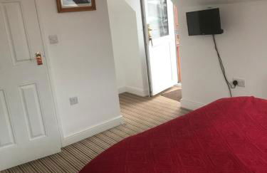 Studio above Worlds End microbrewery and behind the Crown Inn Pewsey - Foto 6