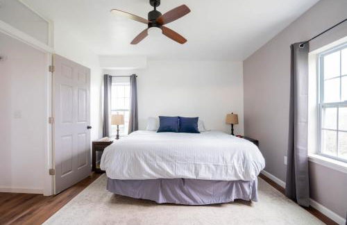 Cordova Farmhouse - 7 Minutes from the Ark! - Foto 20