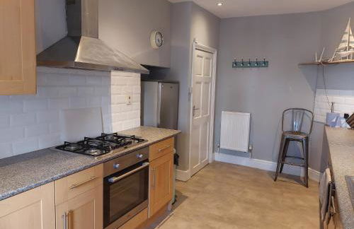 Llandudno apartment, quirky pub with tropical beer garden - Foto 5