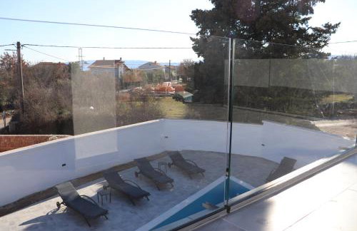 KRK, VILLA SOTTOVENTO WITH POOL, 8p - Foto 40