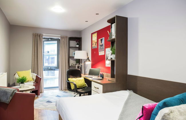 Student Only Dashwood Studios - Foto 4