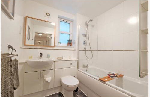 Central Two Bedroom Apartment Near Union Square -Free Parking - Photo 15