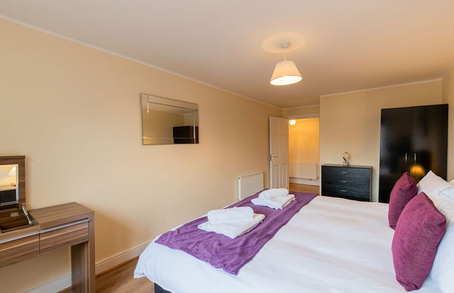 2-bedroom Penthouse, Clockhouse, Hoddesdon - Photo 12