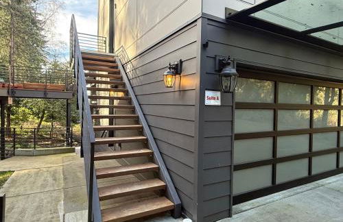 Luxury Family Retreat on Mercer Island Pet-Friendly, Pool Table, Patio & Near Seattle - Book Now & Save! - Foto 19