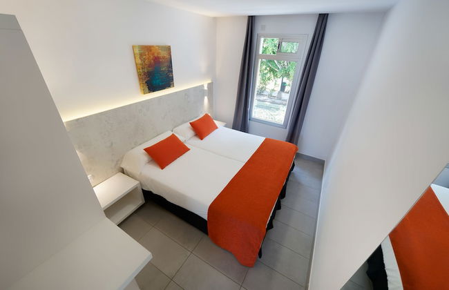 Ura Lara - Adults Only - Photo 6