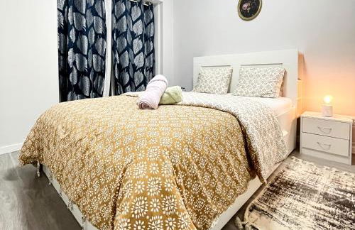 Chachino Guesthouse -5 Mins walk to Train & Bus Station - Foto 10