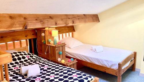 House in private residence , beach and pool access - Photo 2