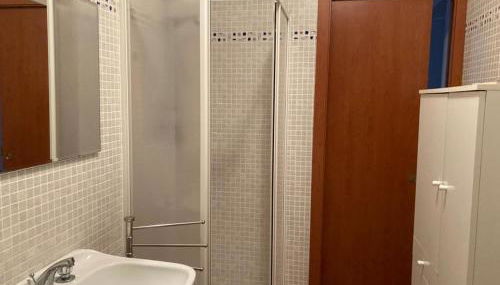 Appartamento al 1° piano, zona centrale - Foto 3