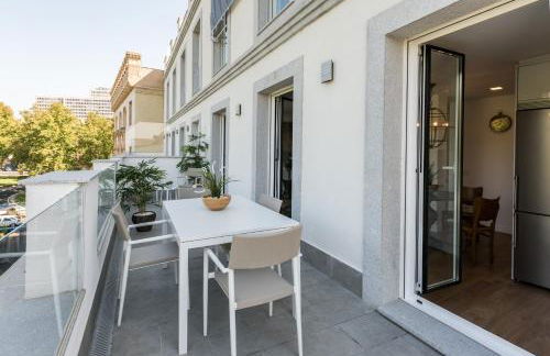 Plaza de España Skyline - Photo 130