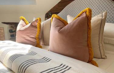 Riverside Retreat - Photo 16