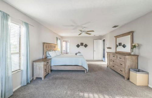 456 Stunning Canal-Front Home with Heated Pool - Foto 10