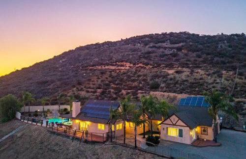 Private, Views, Free Wine Tickets, and Ask about 100 Dollar Taco Caterer For 10 - Foto 16