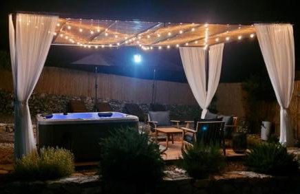 Rural home Basin dvor with jacuzzi - Photo 34