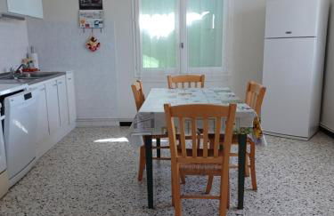 A 5 Minutes des Ocres Gïte La Charite Gordes Roussillon - Foto 2