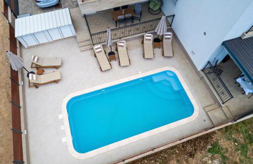 Elegant Holiday House 3D by the Sea with pool and included breakfast - Photo 9