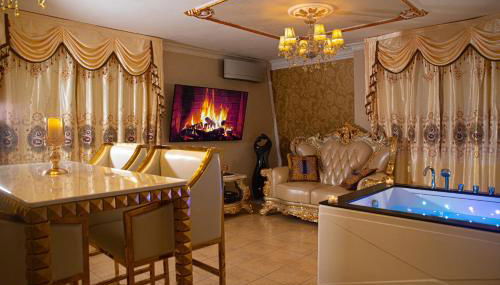 Le Petit Versailles - Foto 2