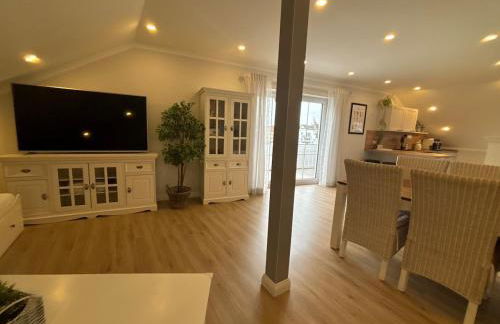 Landhausstübchen 105qm mit Balkon-2 Schlafzimmer-Bad-WC-WiFi-Kaffeemaschine-Waschmaschine-Trockner-Föhn-Handtücher und Bettwäsche-sehr familienfreundlich - Photo 1