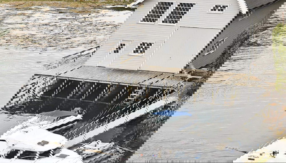 8 Person Holiday Home in Lesund - Foto 1